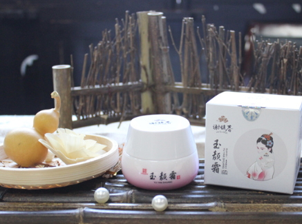 謝馥春玉顏霜要卸妝嗎？謝馥春玉顏霜搓泥嗎