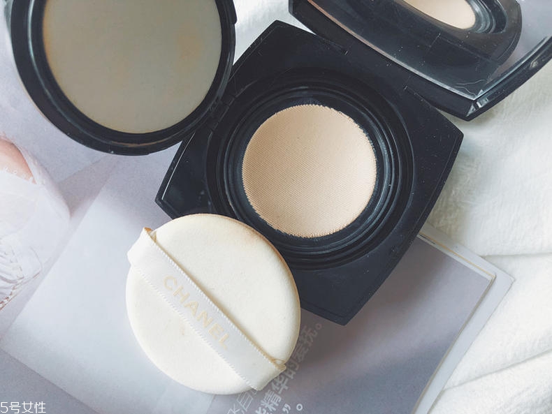香奈兒果凍氣墊好用嗎 香奈兒果凍氣墊適合干皮膚嗎 香奈兒果凍氣墊好用嗎 香奈兒果凍氣墊適合干皮膚嗎