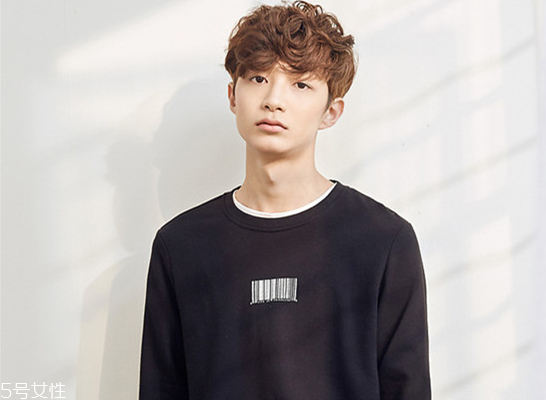 男生劉海怎么弄好看 男生劉海怎么打理 男生劉海怎么弄好看 男生劉海怎么打理