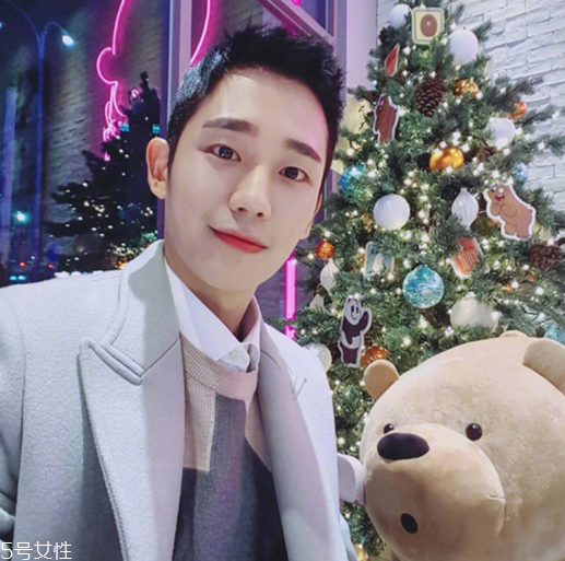 2018男生劉海發(fā)型有哪些 2018新款男生劉海發(fā)型 2018男生劉海發(fā)型有哪些 2018新款男生劉海發(fā)型