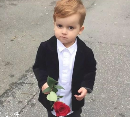 2022小男孩發(fā)型圖片 2022小男孩發(fā)型短發(fā)潮流 2022小男孩發(fā)型圖片 2022小男孩發(fā)型短發(fā)潮流