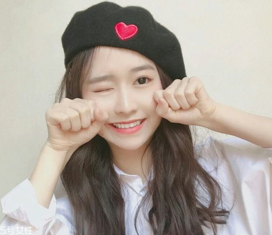 胖圓臉適合什么發(fā)型 2022圓臉適合的發(fā)型 胖圓臉適合什么發(fā)型 2022圓臉適合的發(fā)型