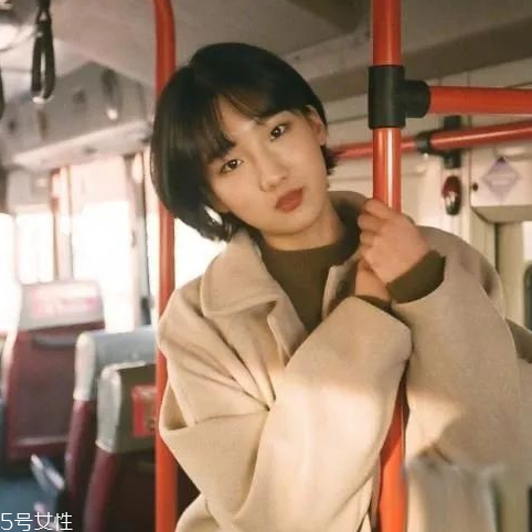 今年流行什么劉海2022 2022女生劉海發(fā)型圖片 今年流行什么劉海2022 2022女生劉海發(fā)型圖片