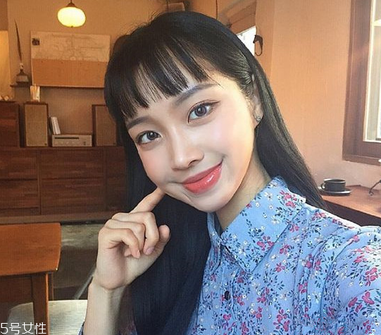 今年流行什么劉海2022 2022女生劉海發(fā)型圖片 今年流行什么劉海2022 2022女生劉海發(fā)型圖片