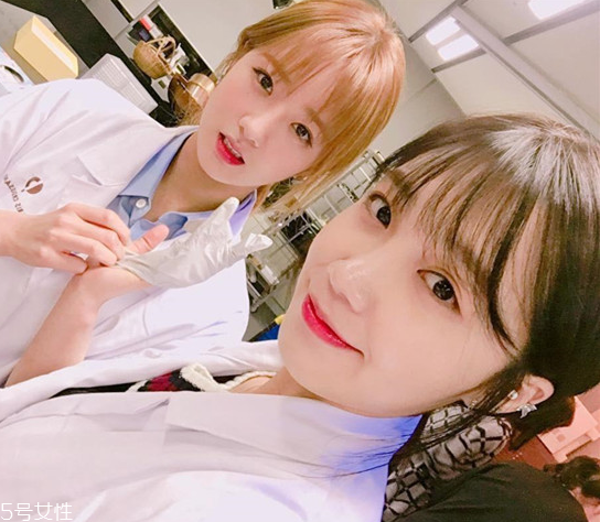 今年流行什么劉海2022 2022女生劉海發(fā)型圖片 今年流行什么劉海2022 2022女生劉海發(fā)型圖片