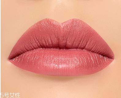 口紅對身體有什么危害？每天涂口紅有害處嗎？