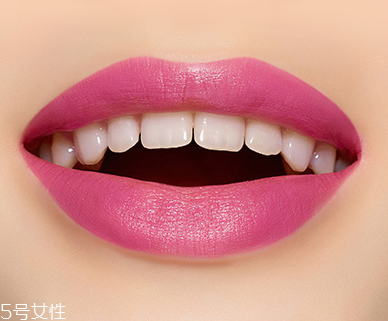 口紅對身體有什么危害？每天涂口紅有害處嗎？