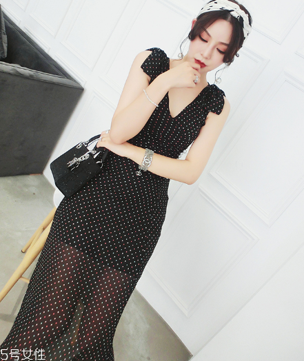 復(fù)古風(fēng)女生夏天怎么穿？復(fù)古穿衣風(fēng)格圖片