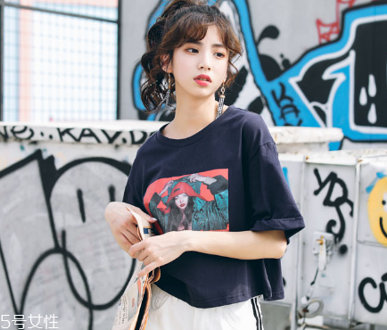 2022年流行什么樣的t恤？2022年流行t恤款式推薦