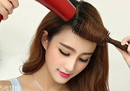 短發(fā)有劉海好看還是沒有劉海好看 短發(fā)有劉海發(fā)型圖片 短發(fā)有劉海好看還是沒有劉海好看 短發(fā)有劉海發(fā)型圖片