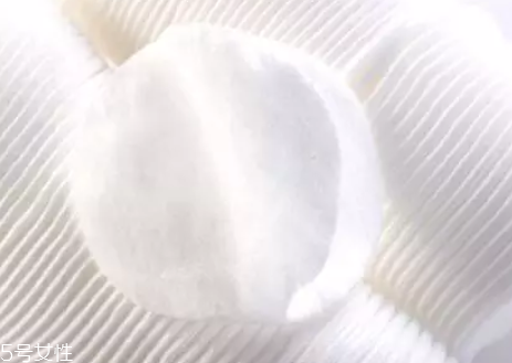 壓邊化妝棉有什么區(qū)別？不易變形