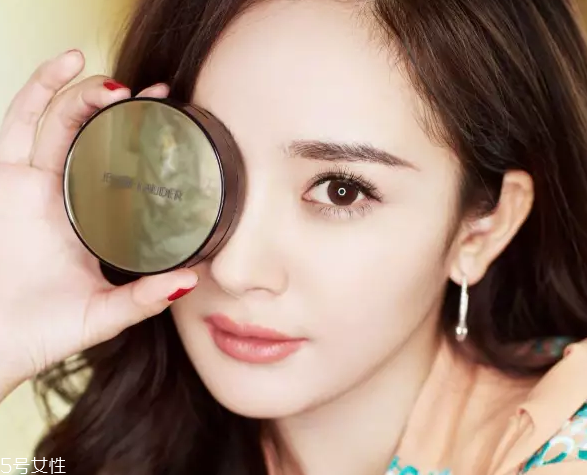 雅詩(shī)蘭黛氣墊有幾種 雅詩(shī)蘭黛氣墊大盤點(diǎn) 雅詩(shī)蘭黛氣墊有幾種 雅詩(shī)蘭黛氣墊大盤點(diǎn)