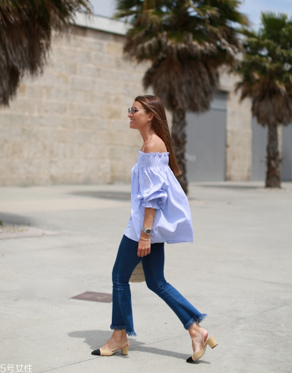 一字肩上衣怎么搭配 穿一字肩穿什么內(nèi)衣 一字肩上衣怎么搭配 穿一字肩穿什么內(nèi)衣