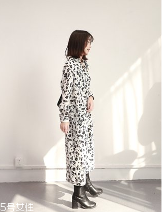 襯衫裙怎么搭配時髦 襯衫裙配什么腰帶