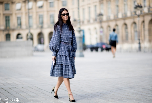 蛋糕裙適合什么人穿 蛋糕裙搭配什么上衣 蛋糕裙適合什么人穿 蛋糕裙搭配什么上衣