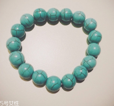 綠松石瓷度怎么看？綠松石手串瓷度識(shí)別方法