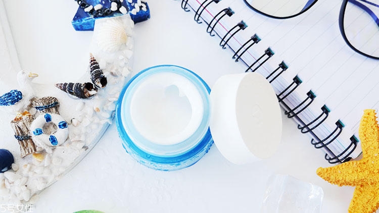 薇姿水活霜清爽型好用嗎？薇姿水活霜清爽型適合什么膚質(zhì)？