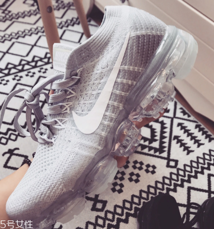 氣墊鞋漏氣什么感覺？氣墊鞋漏氣了是什么樣的？