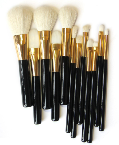 化妝刷清潔板怎么用？化妝刷清潔板使用方法