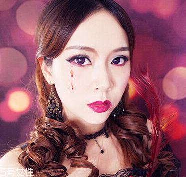 萬圣節(jié)蜘蛛眼妝怎么畫？2款蜘蛛眼妝詳細(xì)步驟