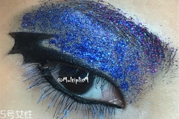 萬(wàn)圣節(jié)蝙蝠眼妝怎么畫(huà)？超簡(jiǎn)單的蝙蝠眼妝畫(huà)法