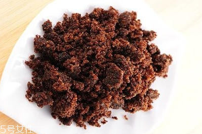 紅糖面膜用什么紅糖最好？用紅糖怎么敷臉美白？