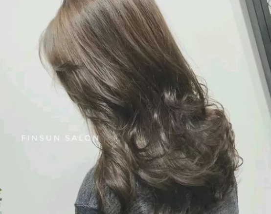 黑茶色顯白嗎？黑茶色適合黃黑皮嗎