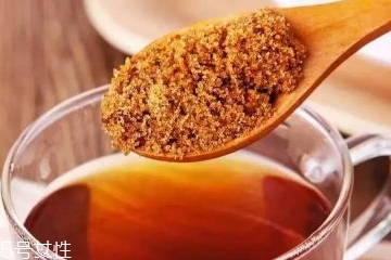 紅糖面膜用什么水稀釋？紅糖面膜用熱水還是冷水泡？