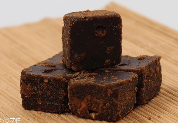 紅糖面膜可以去黑頭嗎？紅糖面膜加什么去黑頭？