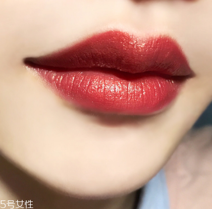 蘭蔻120和124哪個好看 蘭蔻120和124對比試色 蘭蔻120和124哪個好看 蘭蔻120和124對比試色