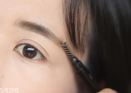 zeesea眉筆怎么樣？zeesea眉筆好上色嗎？