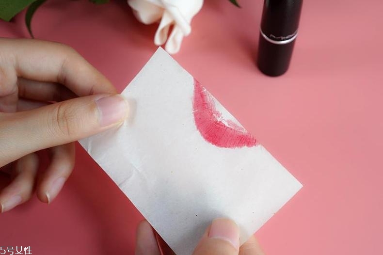 mac cockney是什么色？mac cockney適合素顏嗎？