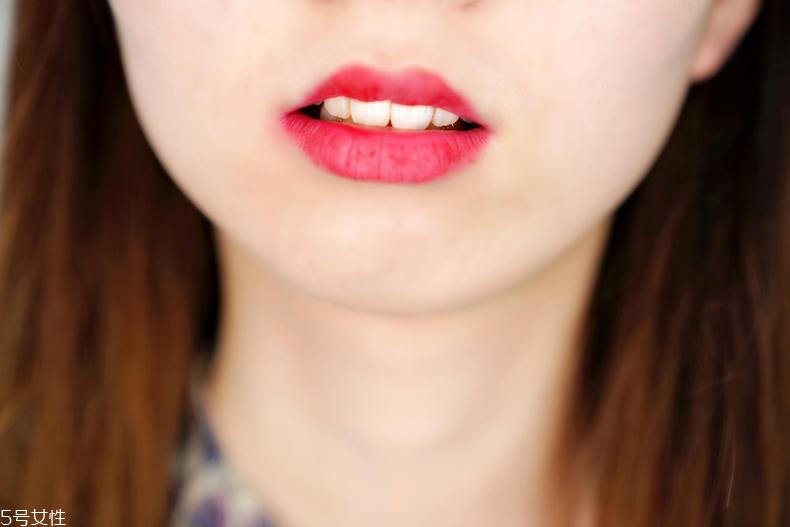 3ce唇釉什么味道？3ce唇釉味道好聞嗎？