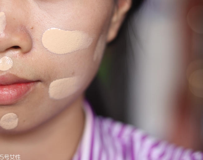 zeesea滋色粉底液怎么樣 滋色絲柔持妝粉底液評(píng)測(cè) zeesea滋色粉底液怎么樣 滋色絲柔持妝粉底液評(píng)測(cè)