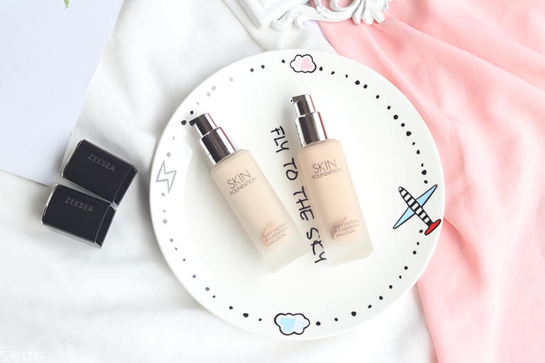 zeesea滋色粉底液怎么樣 滋色絲柔持妝粉底液評(píng)測(cè) zeesea滋色粉底液怎么樣 滋色絲柔持妝粉底液評(píng)測(cè)