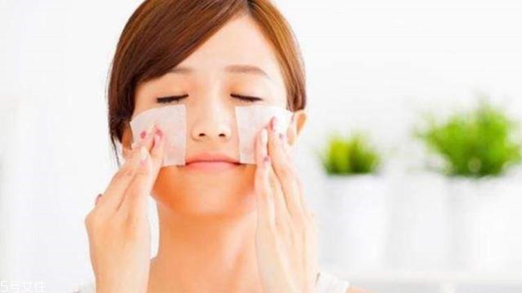 純露怎么濕敷效果好？純露濕敷的正確步驟