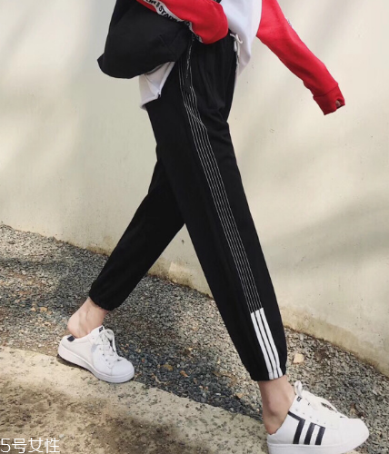 褲子可以用鹽水泡嗎？褲子用鹽水泡會怎樣？