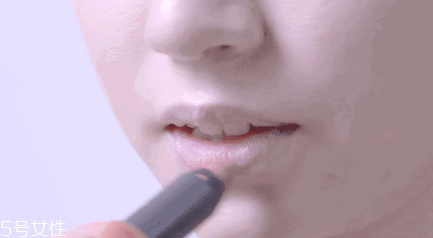 口紅的正確涂法 口紅的正確涂抹方式 口紅的正確涂法 口紅的正確涂抹方式