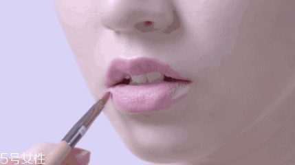 口紅的正確涂法 口紅的正確涂抹方式 口紅的正確涂法 口紅的正確涂抹方式