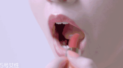 口紅的正確涂法 口紅的正確涂抹方式 口紅的正確涂法 口紅的正確涂抹方式