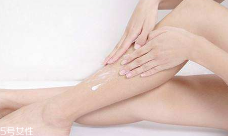 洗澡后身體乳什么時(shí)間涂？身體乳涂晚了會(huì)怎樣？