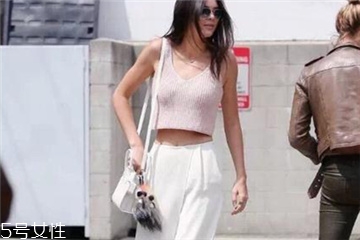 褲子褪色了怎么恢復(fù)？褲子掉色處理辦法