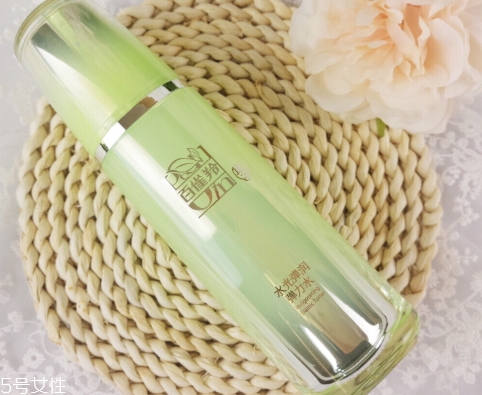 珀萊雅和百雀羚哪個(gè)效果好？