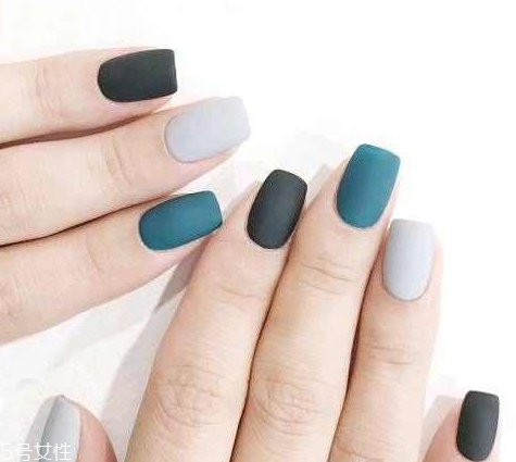 美甲跳色什么意思？美甲跳色有什么作用？