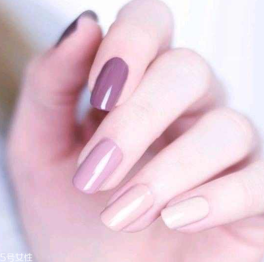美甲跳色什么意思？美甲跳色有什么作用？