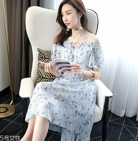 荷葉邊連衣裙怎么搭配？荷葉邊連衣裙搭配圖片