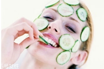 黃瓜敷臉能補(bǔ)水嗎？黃瓜敷臉有補(bǔ)水效果嗎？