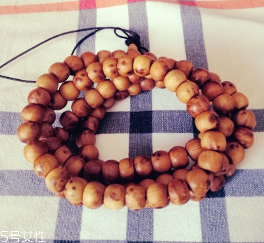 崖柏手串用上油嗎？崖柏手串需不需要上油？