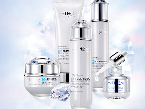 溫碧泉適合油性肌膚嗎？溫碧泉油不油