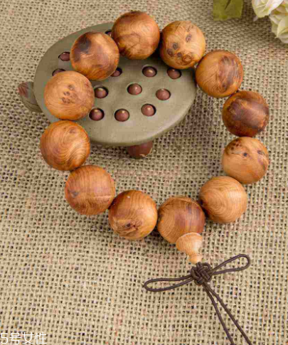 崖柏手串怎么清洗？崖柏手串清洗方法